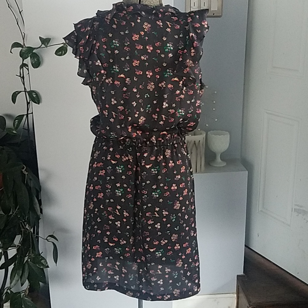 Dress - Picture 5 of 6